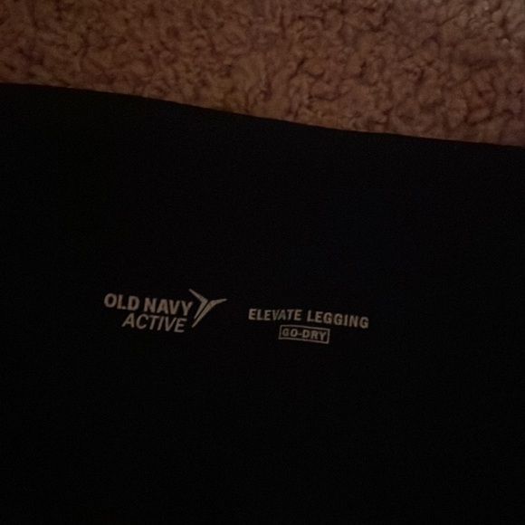 Old Navy Elevate Leggings - Picture 2 of 2
